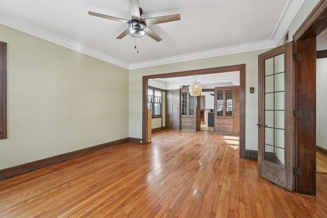 1311 S Layton BOULEVARD, Milwaukee, WI 53215