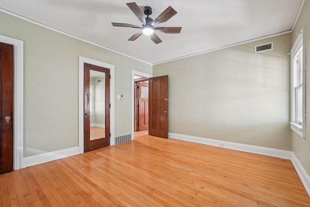 1311 S Layton BOULEVARD, Milwaukee, WI 53215