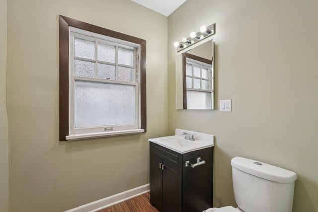 1311 S Layton BOULEVARD, Milwaukee, WI 53215