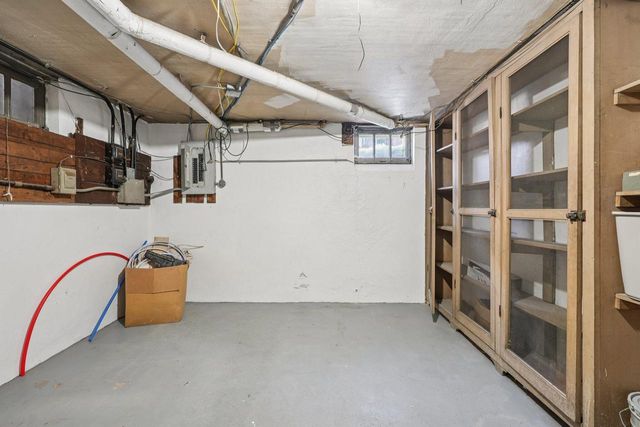 1311 S Layton BOULEVARD, Milwaukee, WI 53215