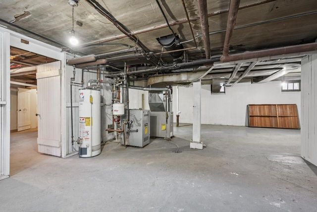 1311 S Layton BOULEVARD, Milwaukee, WI 53215