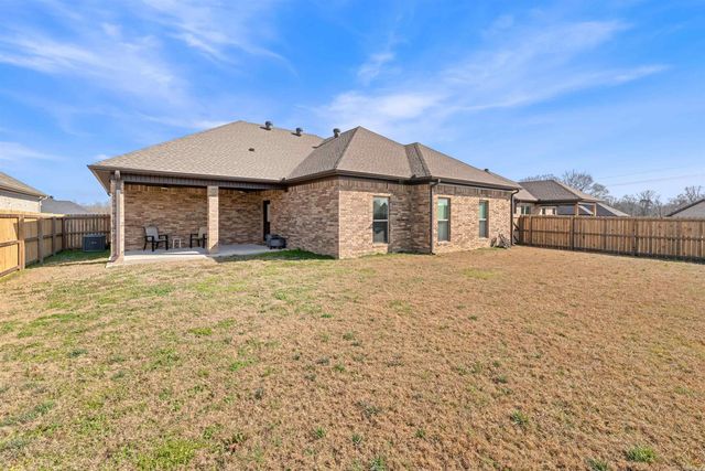 5900 Rope Trail, Jacksonville, AR 72076