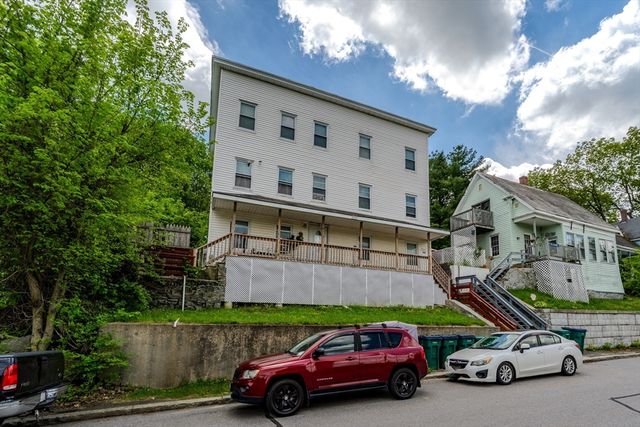 140-142 Leighton St, Fitchburg, MA 01420