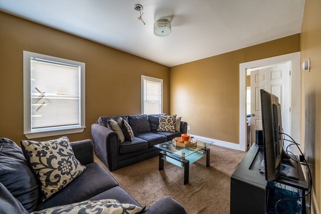 140-142 Leighton St, Fitchburg, MA 01420