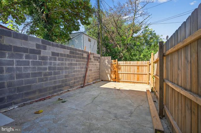 320 PULASKI ST, Baltimore, MD 21223