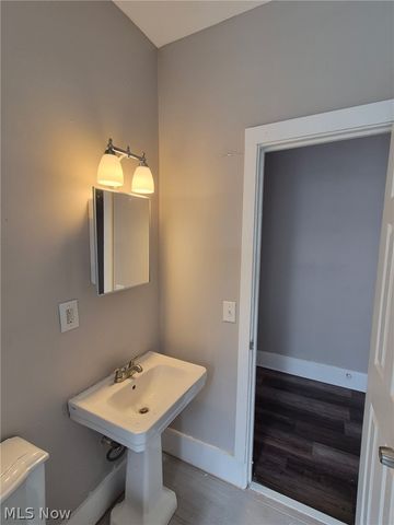 3399 E 140 Street 2, Cleveland, OH 44120