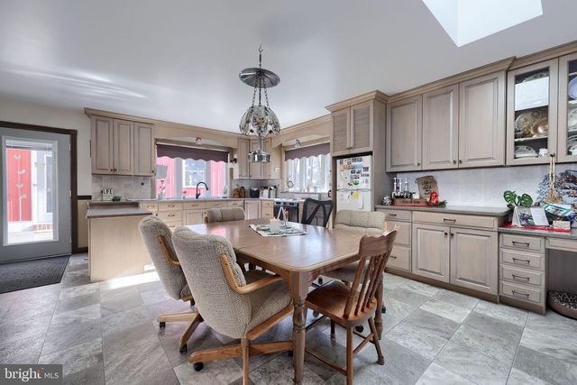 60 PEACH LN, Ronks, PA 17601