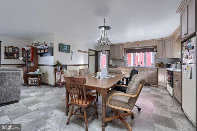 60 PEACH LN, Ronks, PA 17601