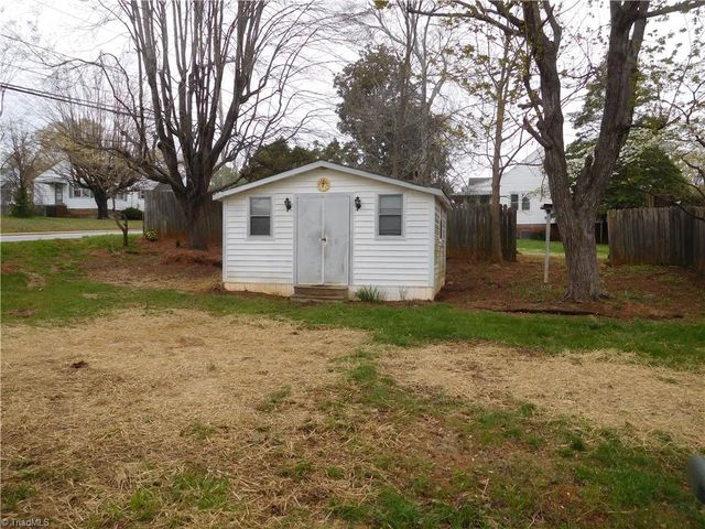 3170 Anderson Drive, Winston-salem, NC 27127