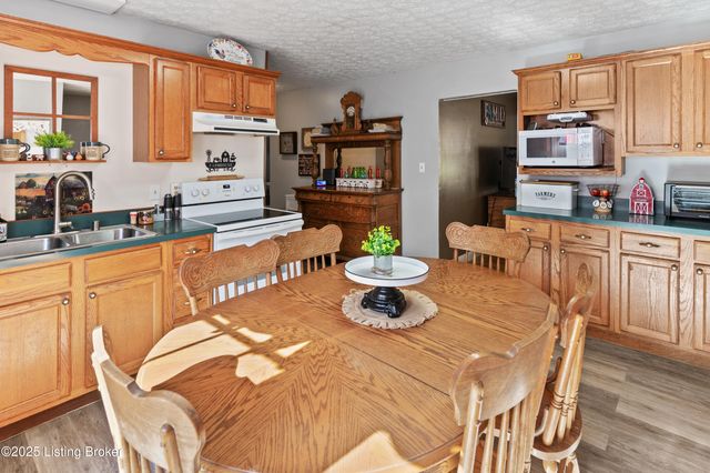 841 Lick Crk Rd, Boston, KY 40107