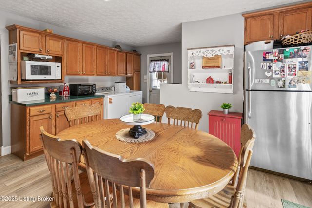 841 Lick Crk Rd, Boston, KY 40107