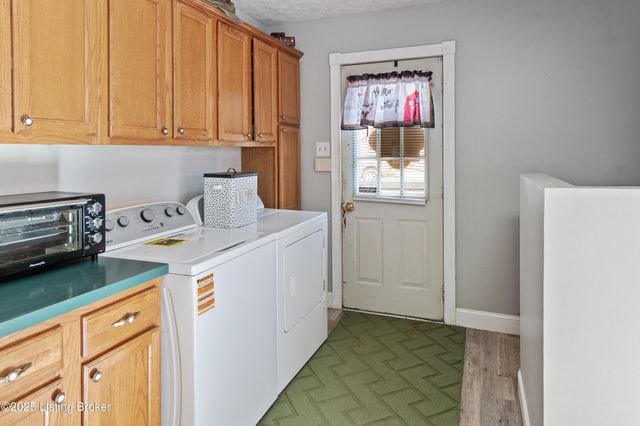 841 Lick Crk Rd, Boston, KY 40107