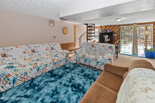 841 Lick Crk Rd, Boston, KY 40107