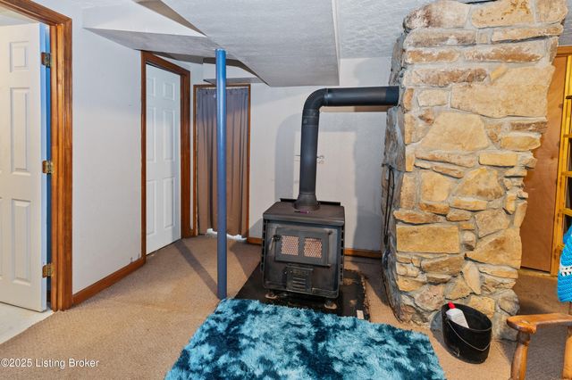 841 Lick Crk Rd, Boston, KY 40107