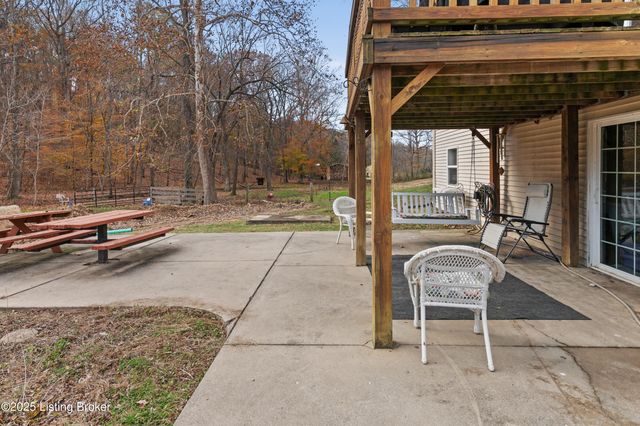 841 Lick Crk Rd, Boston, KY 40107