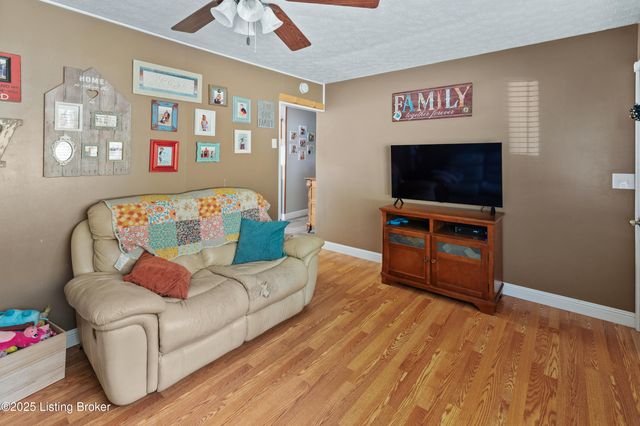 841 Lick Crk Rd, Boston, KY 40107