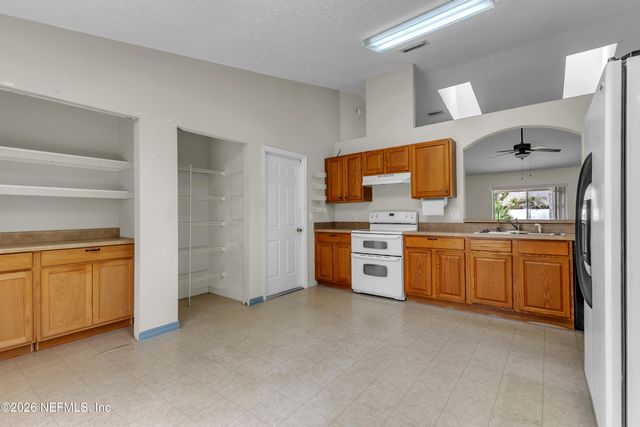1 BOWMAN Place, Palm Coast, FL 32137