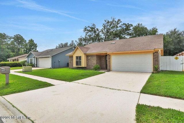 7318 AMANDAS CROSSING Drive S, Jacksonville, FL 32244