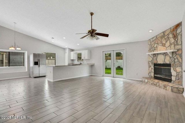 7318 AMANDAS CROSSING Drive S, Jacksonville, FL 32244