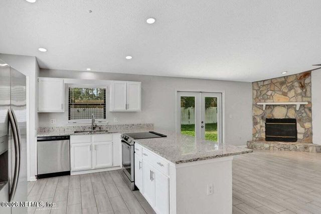 7318 AMANDAS CROSSING Drive S, Jacksonville, FL 32244