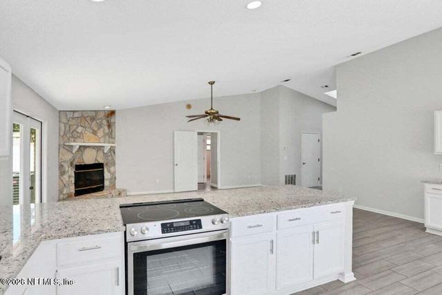 7318 AMANDAS CROSSING Drive S, Jacksonville, FL 32244