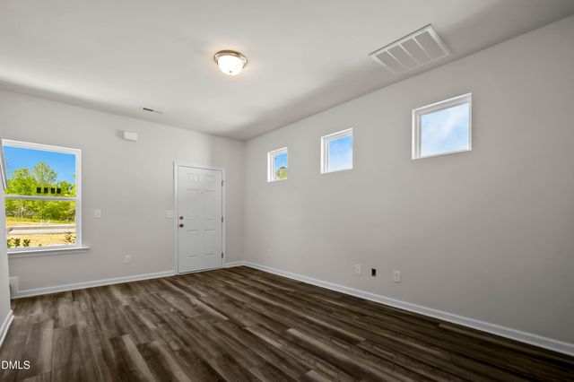 263 Courtside Drive, Dunn, NC 28334