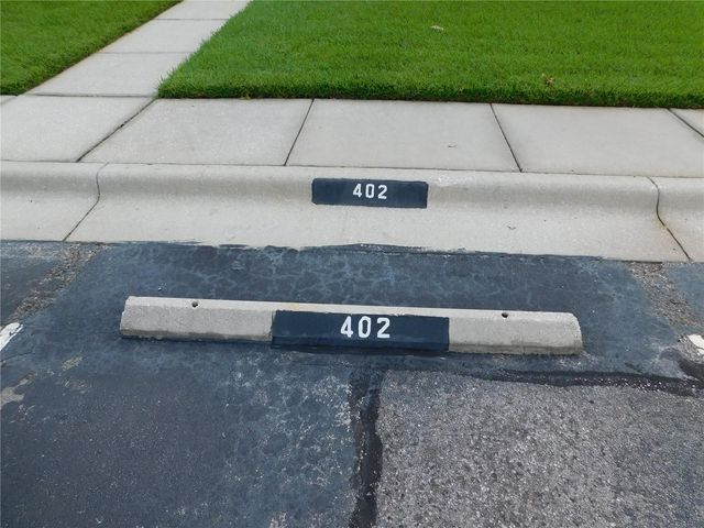 402 KENSINGTON LAKE CIRCLE, Brandon, FL 33511