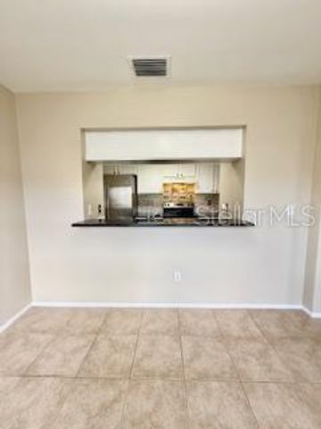 402 KENSINGTON LAKE CIRCLE, Brandon, FL 33511