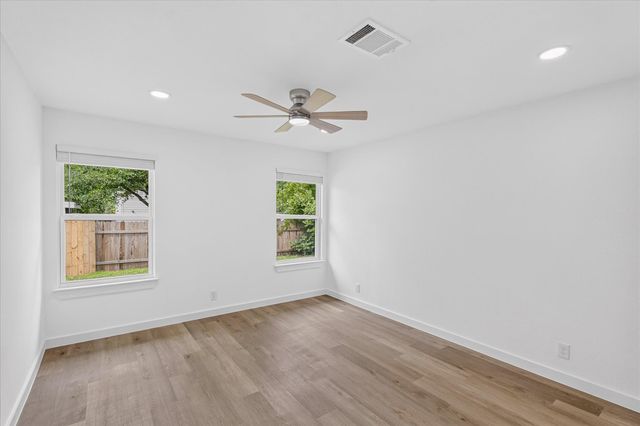6702 Roseborough DR, Austin, TX 78747