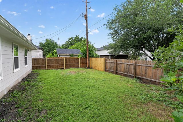 6702 Roseborough DR, Austin, TX 78747