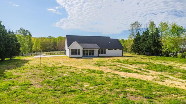 337 Hunter Trail, Trenton, GA 30752