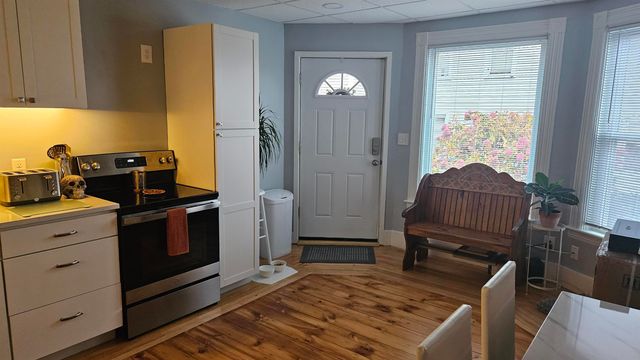 637 Harvard Street, Manchester, NH 03103
