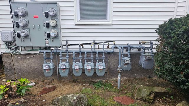 637 Harvard Street, Manchester, NH 03103