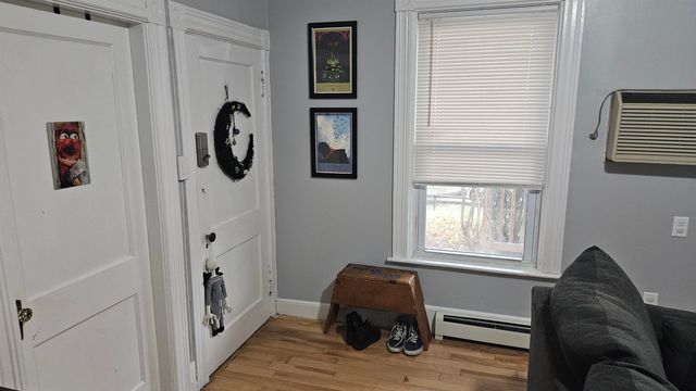637 Harvard Street, Manchester, NH 03103