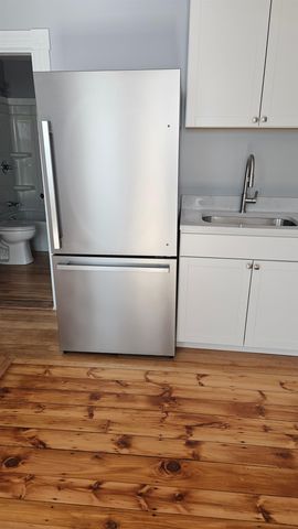 637 Harvard Street, Manchester, NH 03103