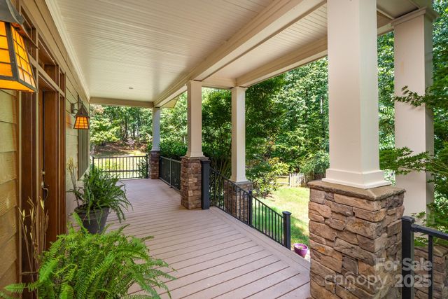 146 N Harbor Watch Drive, Statesville, NC 28677