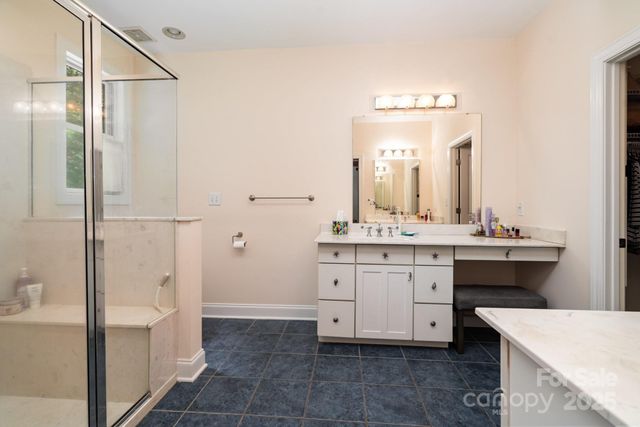 146 N Harbor Watch Drive, Statesville, NC 28677