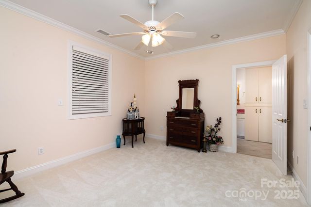 146 N Harbor Watch Drive, Statesville, NC 28677