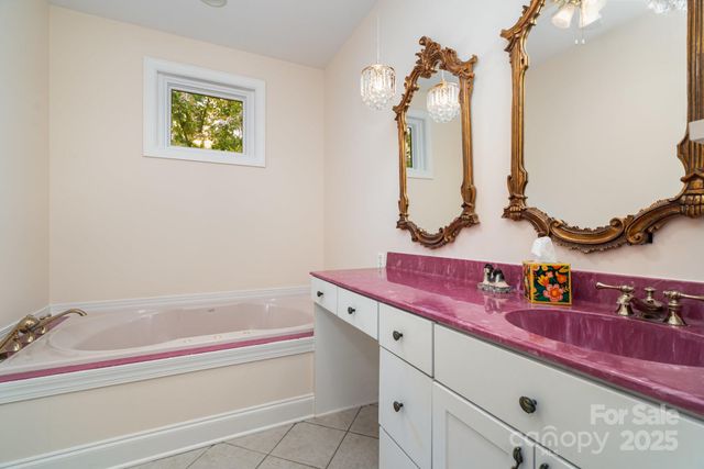 146 N Harbor Watch Drive, Statesville, NC 28677