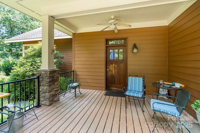 146 N Harbor Watch Drive, Statesville, NC 28677