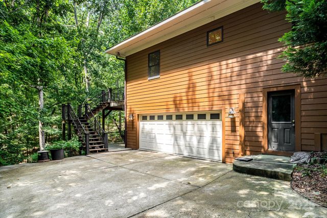 146 N Harbor Watch Drive, Statesville, NC 28677