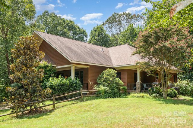 146 N Harbor Watch Drive, Statesville, NC 28677