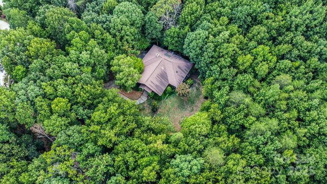 146 N Harbor Watch Drive, Statesville, NC 28677