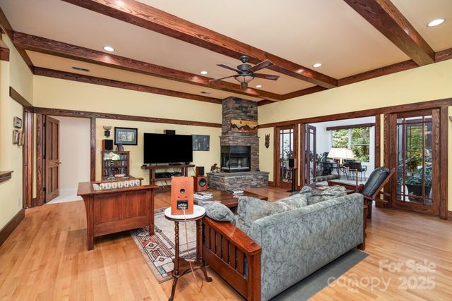 146 N Harbor Watch Drive, Statesville, NC 28677