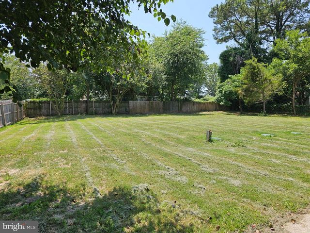 122 HALL DR, Salisbury, MD 21804