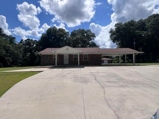 7200 Highway 85, Laurel Hill, FL 32567