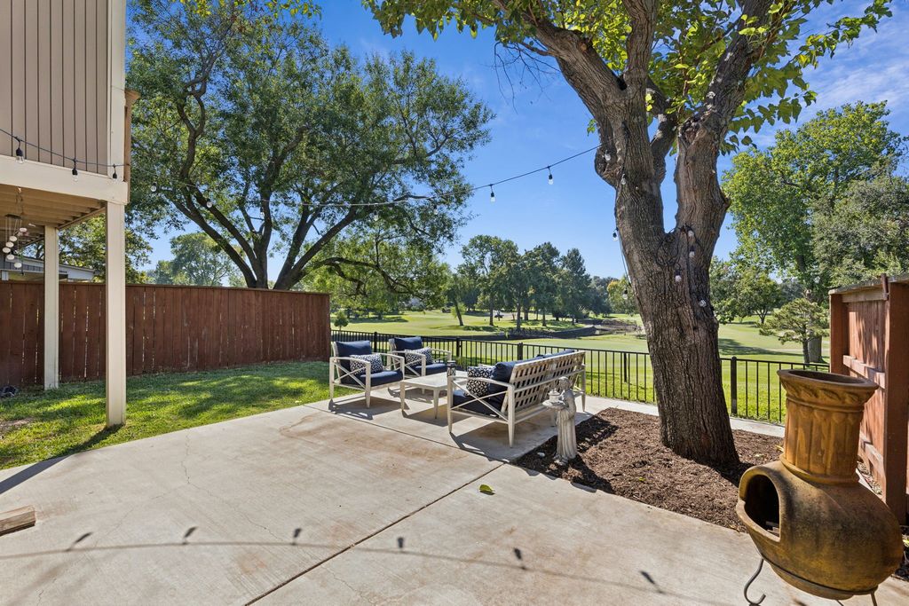 2948 Buttonwood Drive, Carrollton, TX 75006