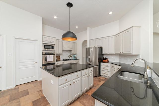 22610 Two Lakes Drive, Tomball, TX 77375