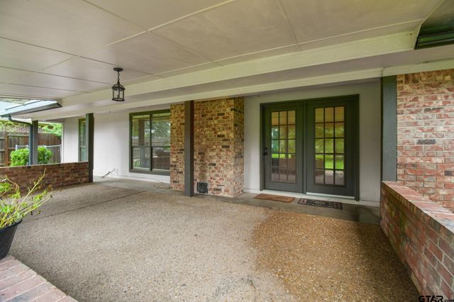 201 Karla Dr, Whitehouse, TX 75791
