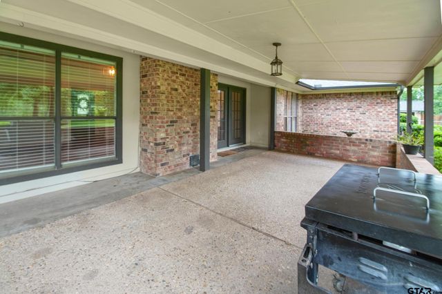 201 Karla Dr, Whitehouse, TX 75791